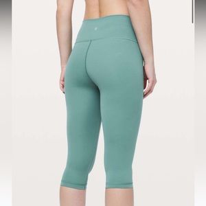 Lululemon Wunder Under High-Rise 1/2 Tight Full-On‎ Luxtreme 17"
Frosted Pine